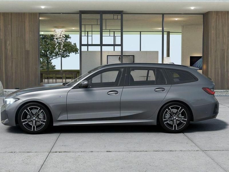 Gebraucht BMW 330 Comfort Edition 245 PS (180 kW) 2024 Skyscraper grau (grau) Kombi