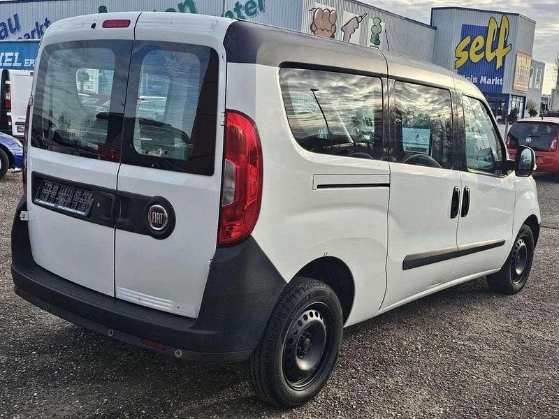 Gebraucht Fiat Doblò Basis 95 PS (69 kW) 2018 Colore esterno (weiß) Van / Kleinbus