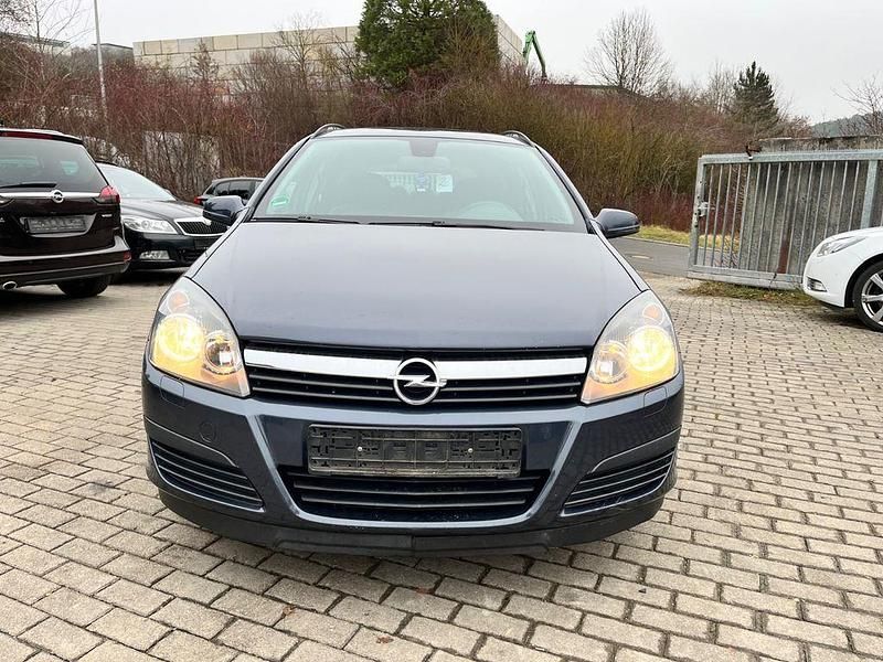Grau Gebraucht 2006 Opel Astra Edition Limousine | 699 € (Superpreis) - Bild 1/4
