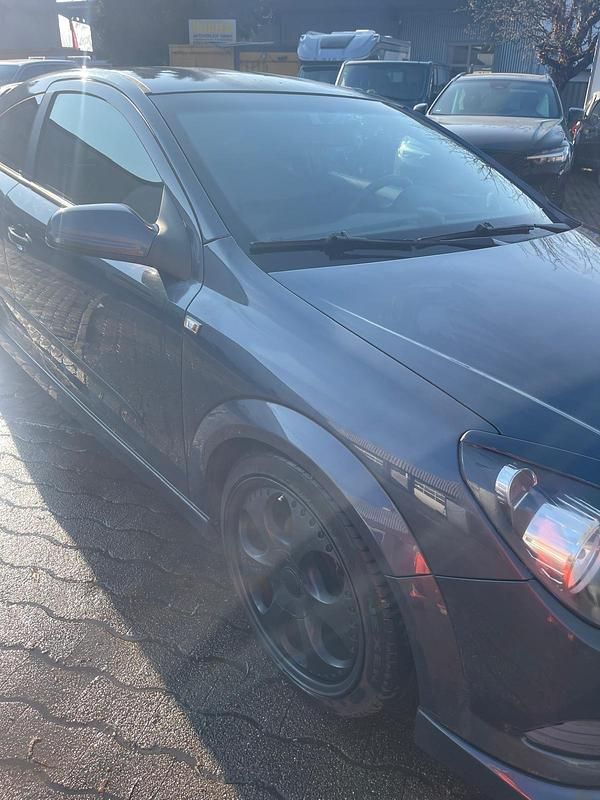 Gebraucht Opel Astra GTC 105 PS (77 kW) 2006 Blau Coupé