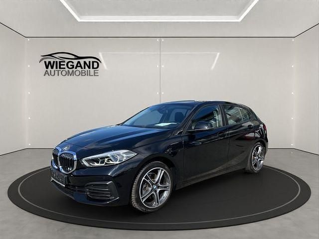 Schwarz Gebraucht 2021 BMW 116 Advantage Kleinwagen | 18.450 € (Fairer Preis) - Bild 1/4