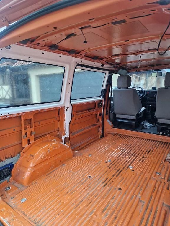 Gebraucht VW T4 88 PS (64 kW) 2001 Orange Van