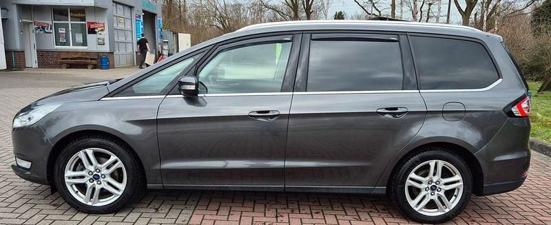 Gebraucht Ford Galaxy Titanium 209 PS (153 kW) 2018 Grau Van / Kleinbus