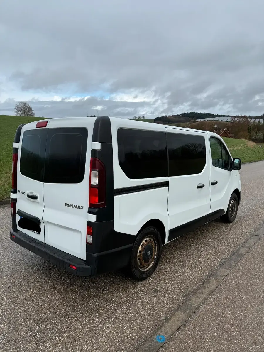 Gebraucht Renault Trafic 125 PS (91 kW) 2018 Weiß Van / Kleinbus