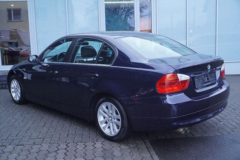 Gebraucht BMW 325 218 PS (160 kW) 2006 Blau Limousine