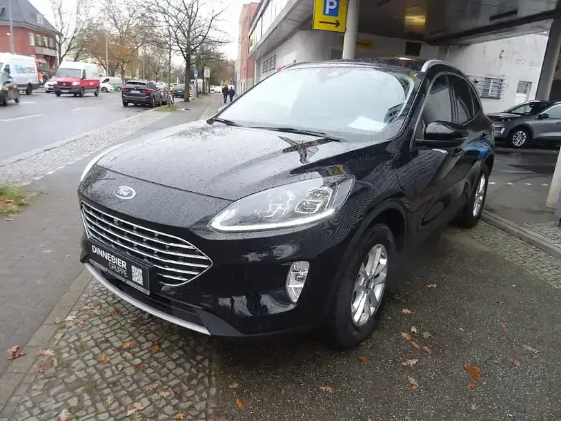 Usado Ford Kuga Titanium X 225 HP (165 kW) 2022 Preto SUV