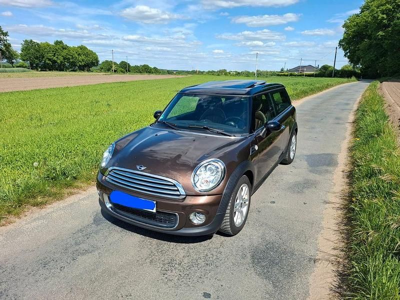 Braun Gebraucht 2011 Mini Cooper Clubman Kombi | 6.490 € (Fairer Preis) - Bild 1/4