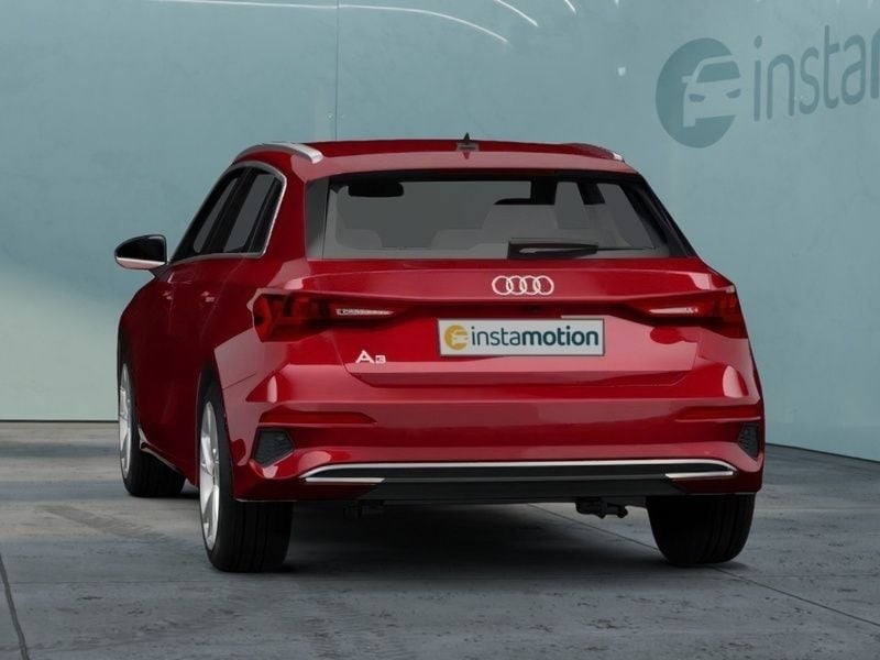 Gebraucht Audi A3 Sportback e-tron 204 PS (150 kW) 2022 Rot Kleinwagen