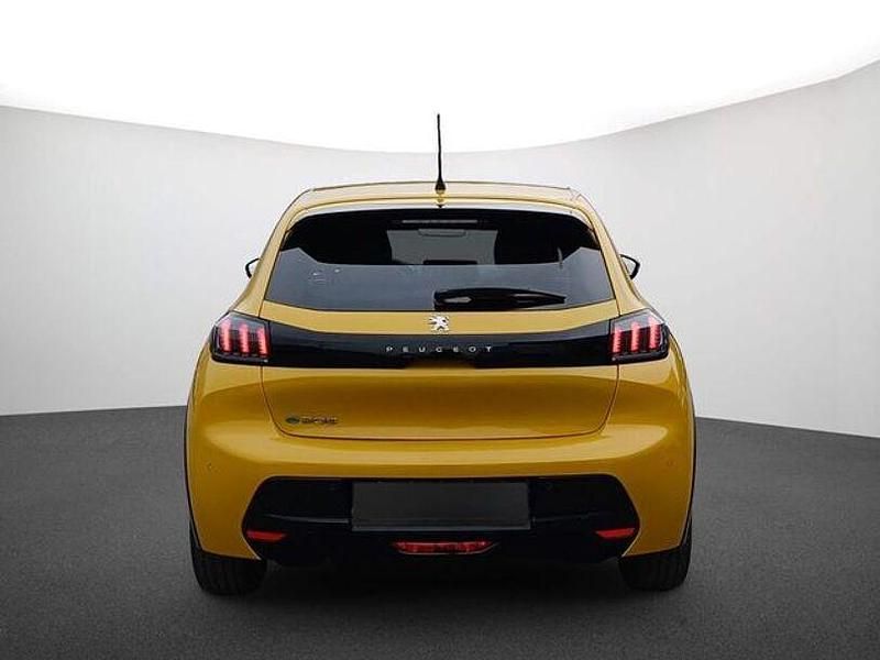 Gebraucht Peugeot e-208 Allure 100 kW (136 PS) 2023 Gelb Kleinwagen