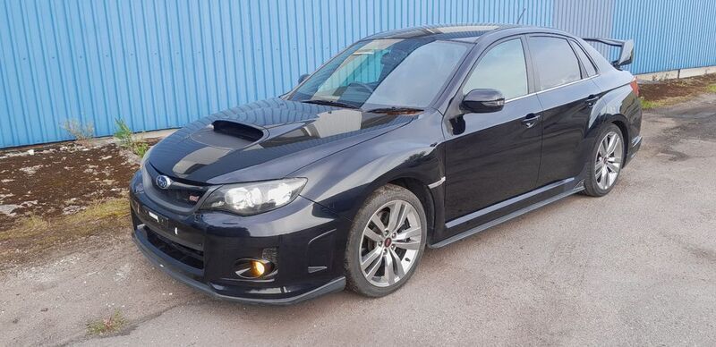 Schwarz Gebraucht 2013 Subaru WRX STI Limousine | 23.000 € - Bild 1/4