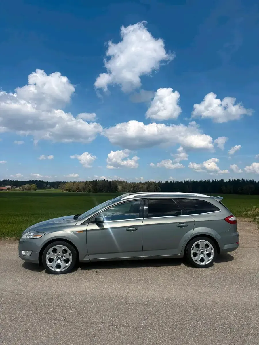 Gebraucht Ford Mondeo 140 PS (102 kW) 2007 Grau Kombi