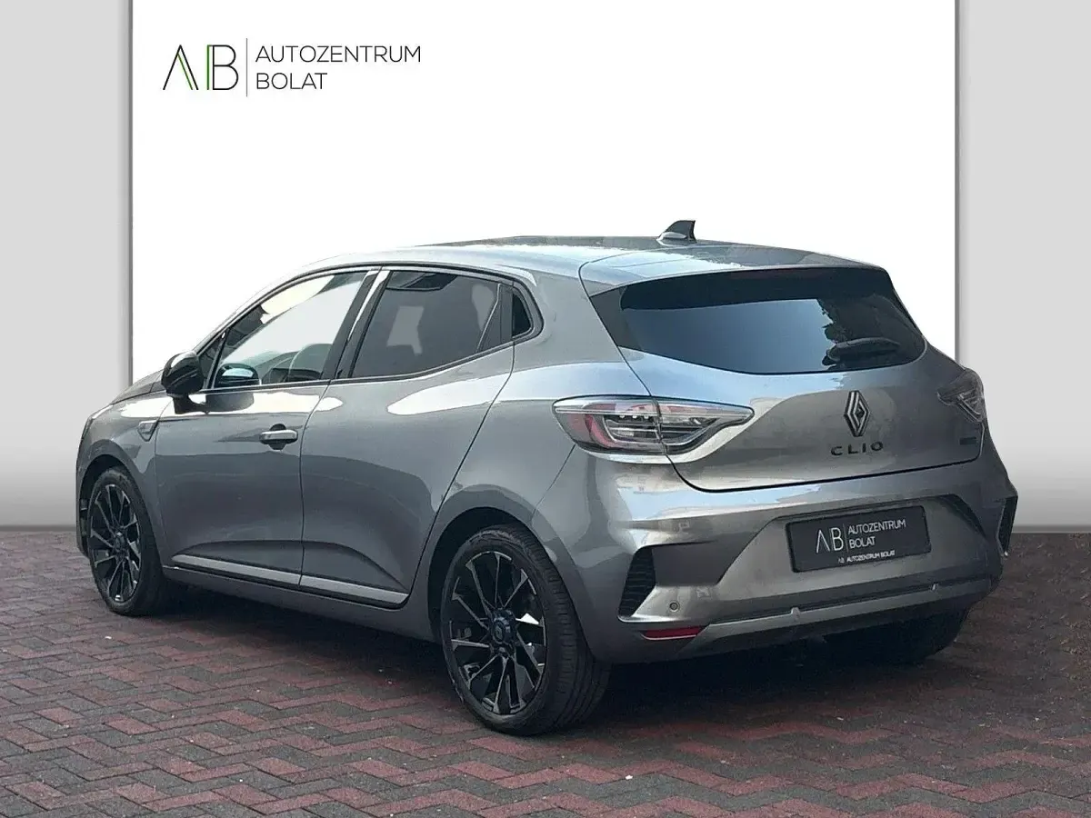 Gebraucht Renault Clio V Esprit Alpine 143 PS (105 kW) 2023 Grau Kleinwagen