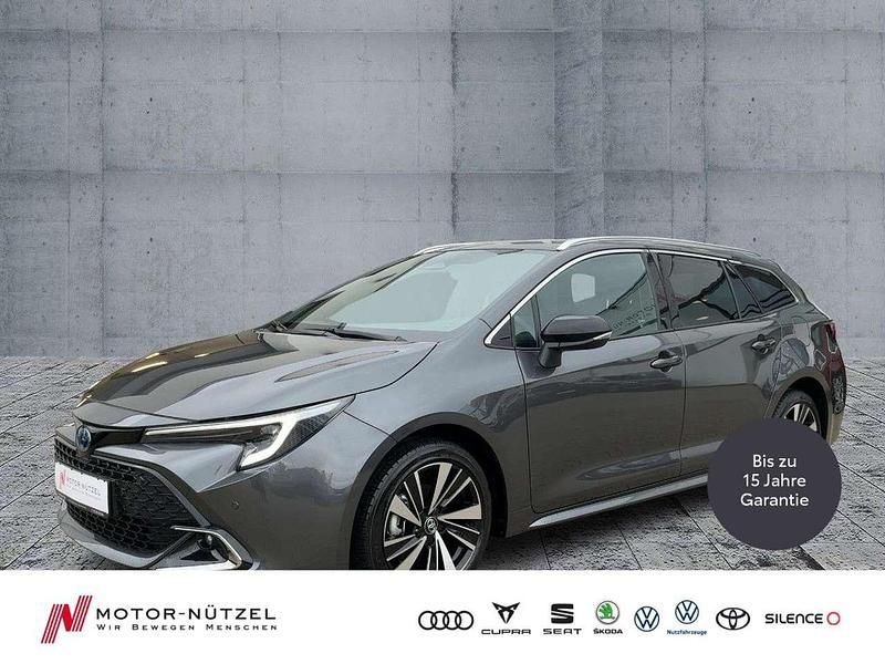 Grey metallic Neu 2025 Toyota Corolla Kombi | 29.460 € (Guter Preis) - Bild 1/4