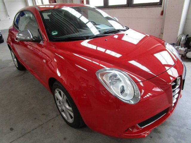 Gebraucht Alfa Romeo MiTo Turismo 95 PS (69 kW) 2009 Rot Kleinwagen
