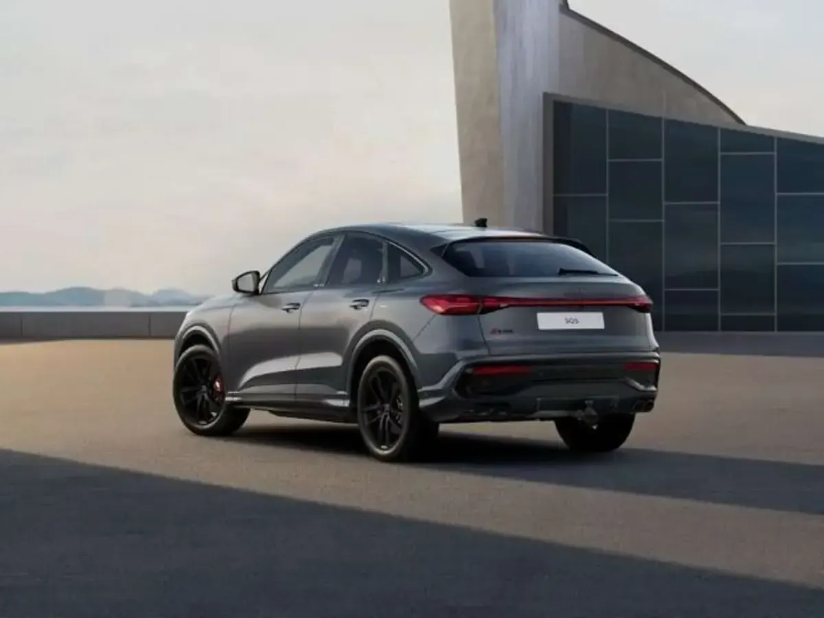 Neu Audi SQ5 367 PS (269 kW) 2026 Daytonagrau perleffekt SUV