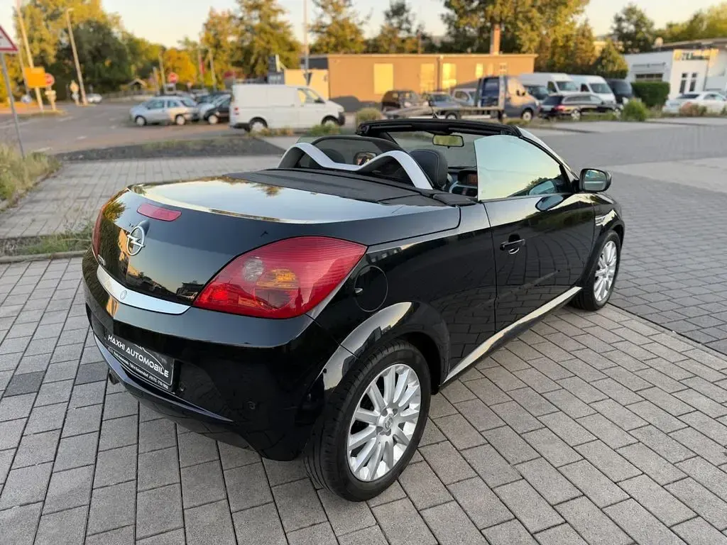 Gebraucht Opel Tigra Edition 90 PS (66 kW) 2009 Schwarz Cabrio