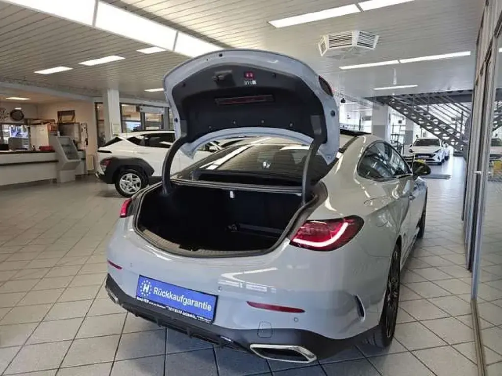 Gebraucht Mercedes 300 AMG 258 PS (189 kW) 2025 Grau Coupé