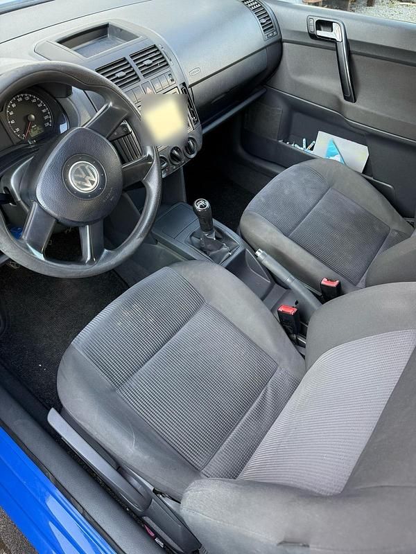 Gebraucht VW Polo 60 PS (44 kW) 2006 Blau Kleinwagen