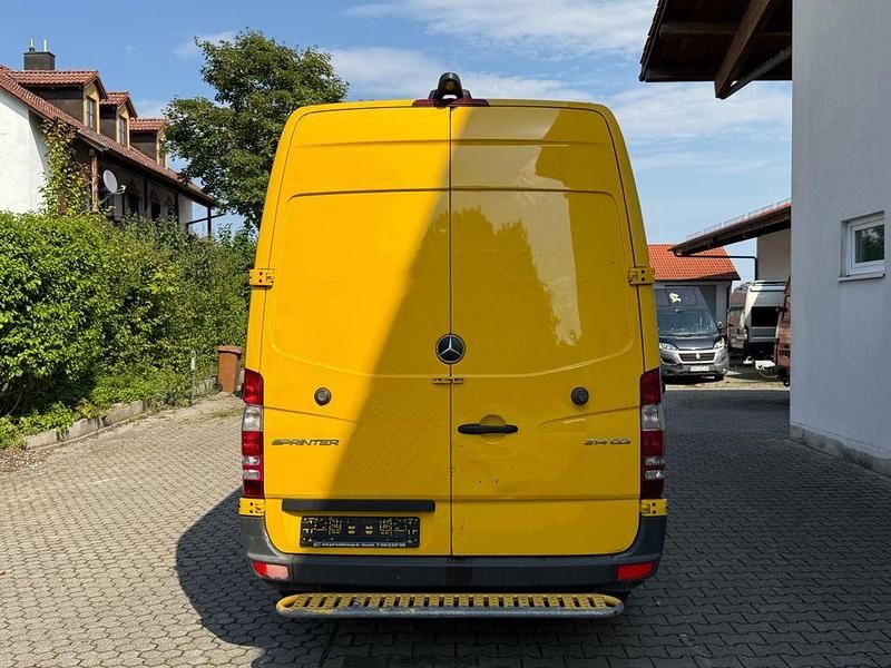 Gebraucht Mercedes Sprinter 143 PS (105 kW) 2016 Gelb Van