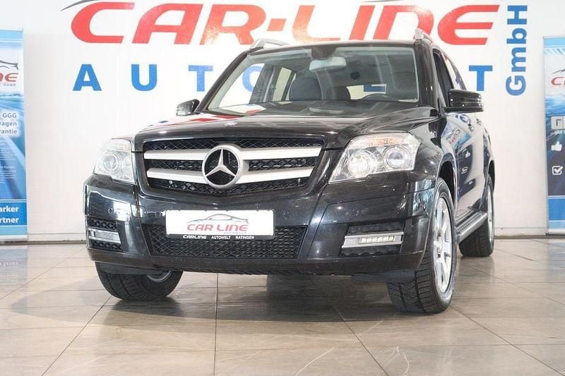 Schwarz Gebraucht 2010 Mercedes GLK250 SUV | 14.777 € (Fairer Preis) - Bild 1/4