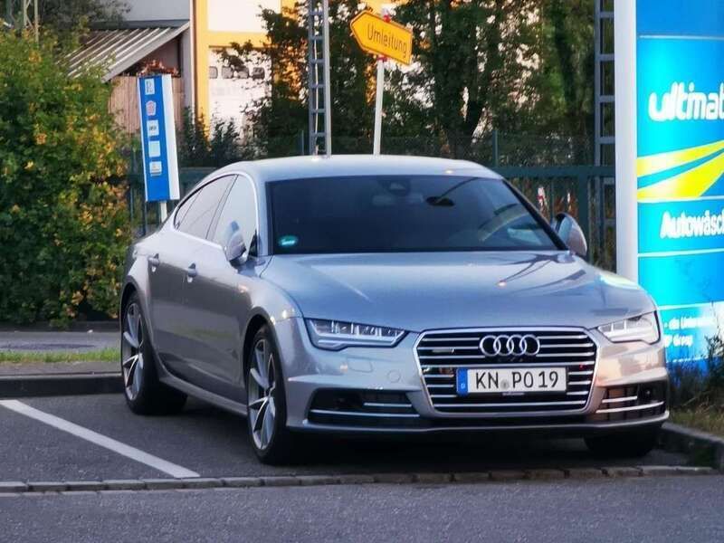 Grau Gebraucht 2017 Audi A7 Kleinwagen | 28.000 € (Guter Preis) - Bild 1/4