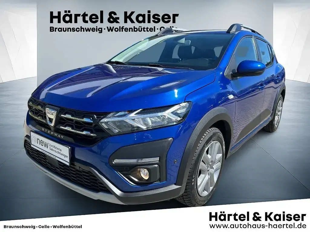 Second-hand Dacia Sandero Comfort 101 CP (74 kW) 2022 SUV