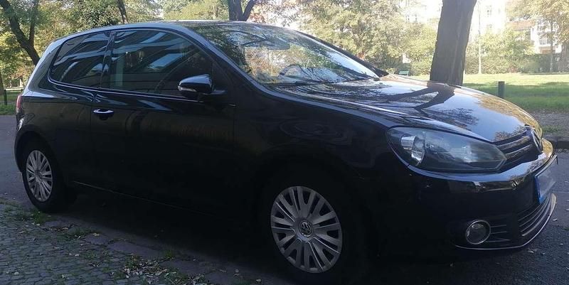 Schwarz Gebraucht 2009 VW Golf VI Trendline Limousine | 2.990 € (Superpreis) - Bild 1/4