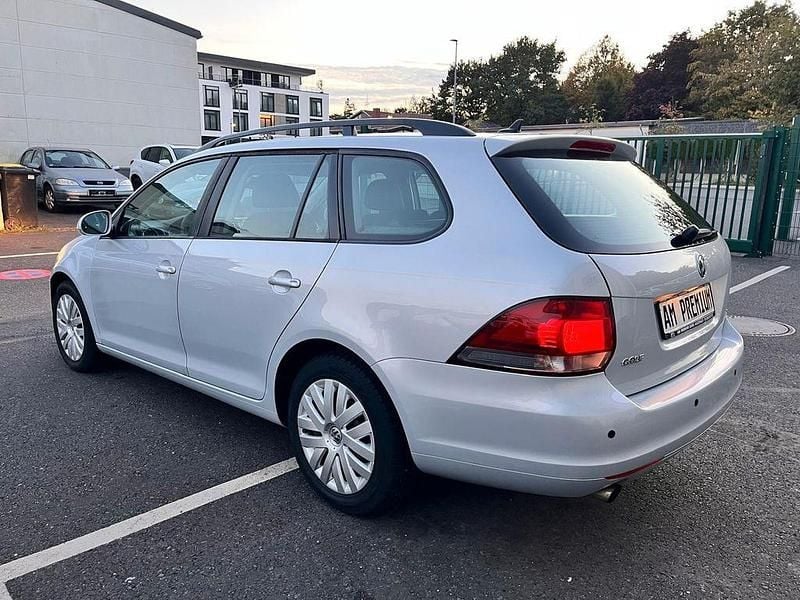 Gebraucht VW Golf VI Trendline 105 PS (77 kW) 2012 Silber Kleinwagen