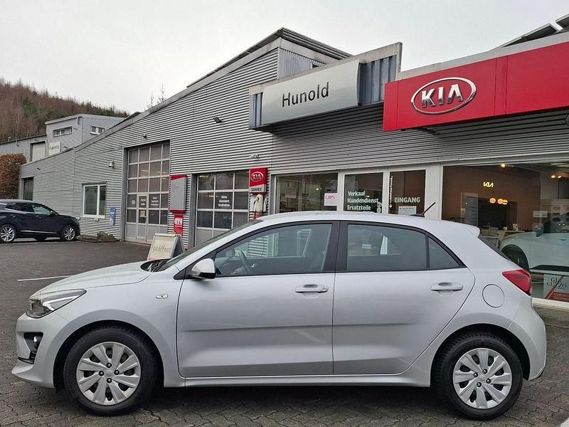Gebraucht Kia Rio Edition 7 84 PS (61 kW) 2023 Silber Kleinwagen