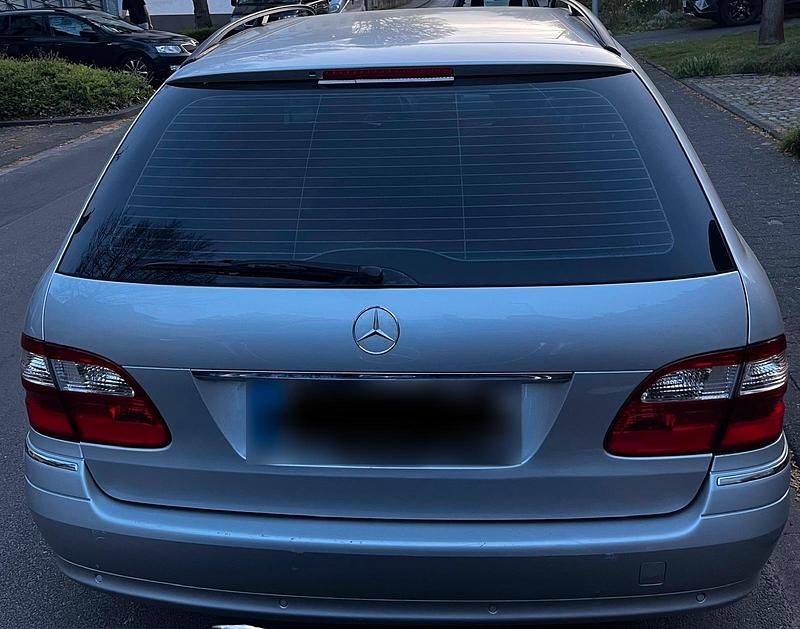 Usata Mercedes E320 204 CV (150 kW) 2004 Argento Station wagon