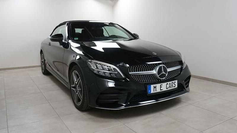 Gebraucht Mercedes C200 AMG 184 PS (135 kW) 2019 Schwarz Cabrio