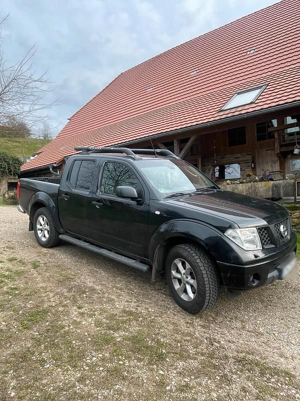 Gebraucht Nissan Navara 171 PS (125 kW) 2005 Schwarz Pickup