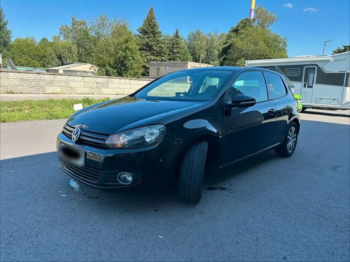 Gebraucht VW Golf VI 105 PS (77 kW) 2010 Schwarz Coupé