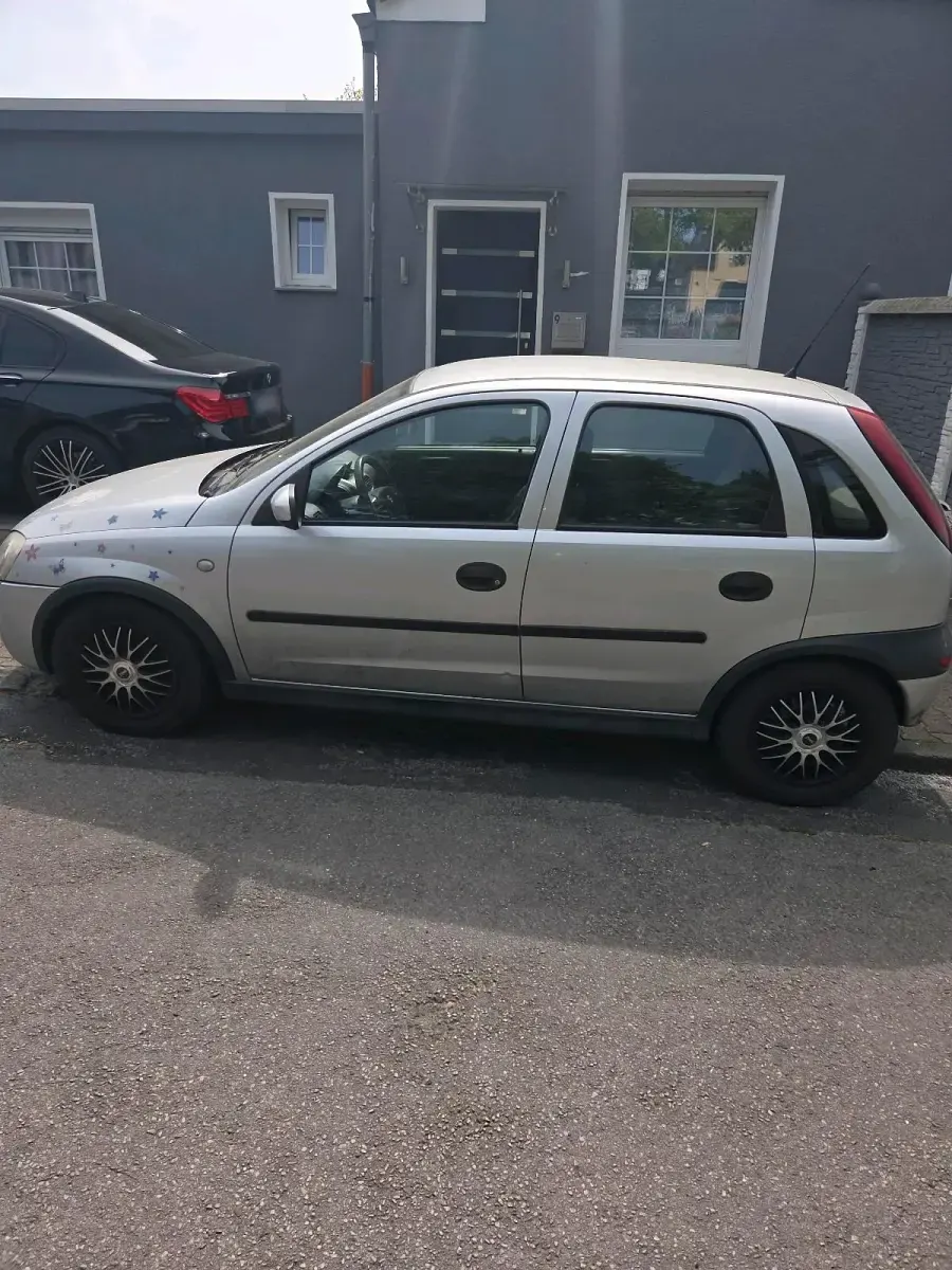 Gebraucht Opel Corsa 75 PS (55 kW) 2002 Silber Kleinwagen