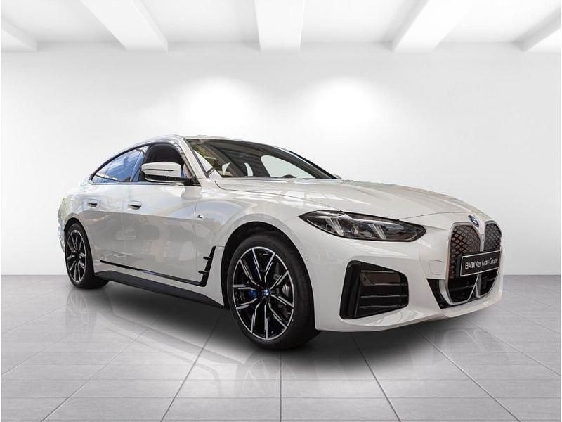 Alpinweiss iii Gebraucht 2025 BMW i4 M Sport Limousine | 57.500 € (Fairer Preis) - Bild 1/4