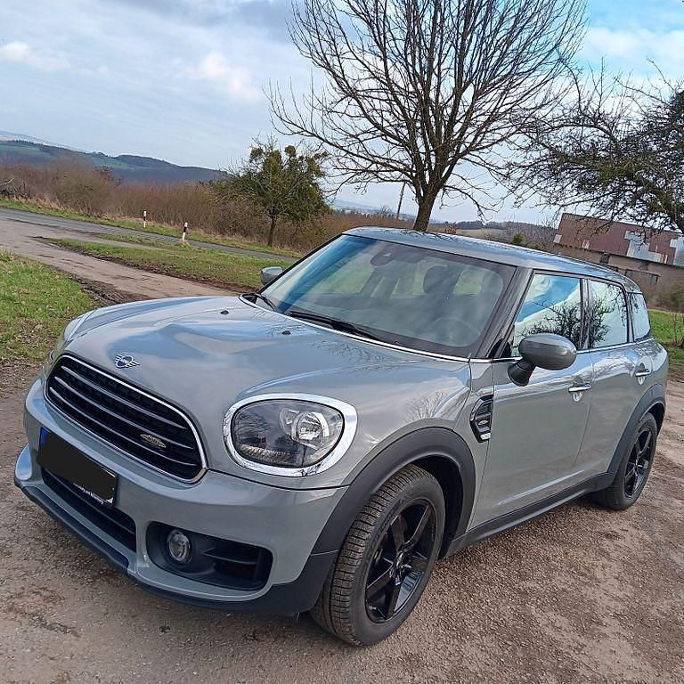 Grau Gebraucht 2021 Mini Cooper Countryman SUV | 17.800 € (Superpreis) - Bild 1/4