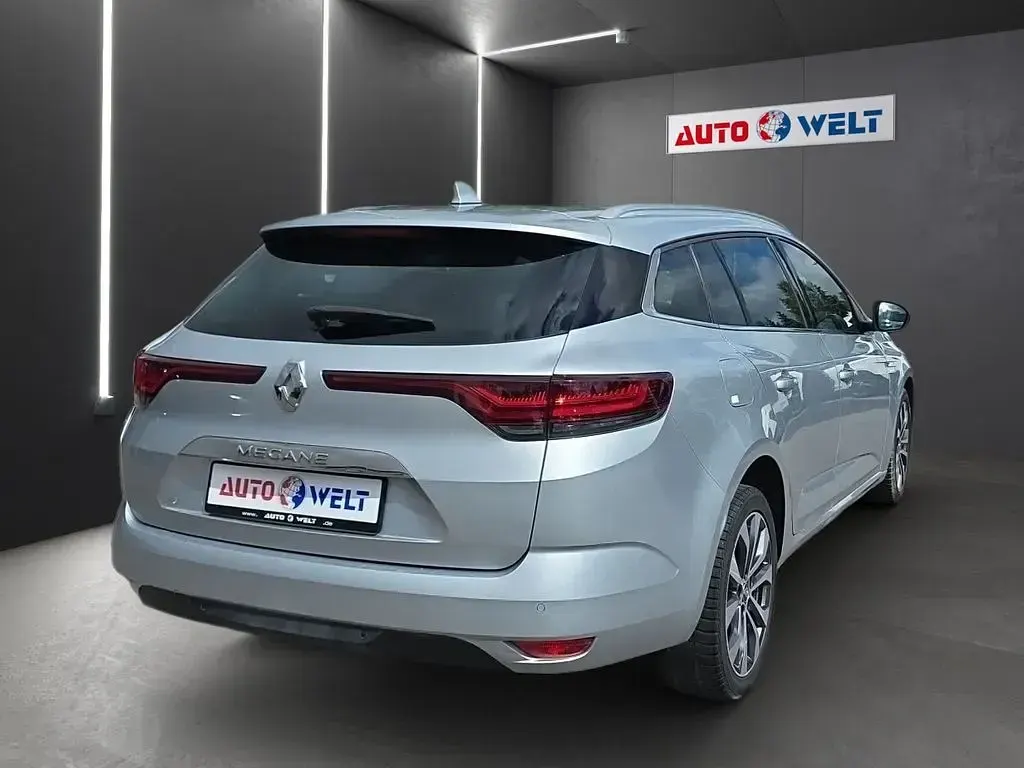 Gebraucht Renault Mégane IV 140 PS (102 kW) 2023 Grau Limousine