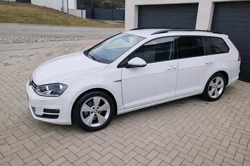 Gebraucht VW Golf VII 125 PS (91 kW) 2015 Weiß Kombi