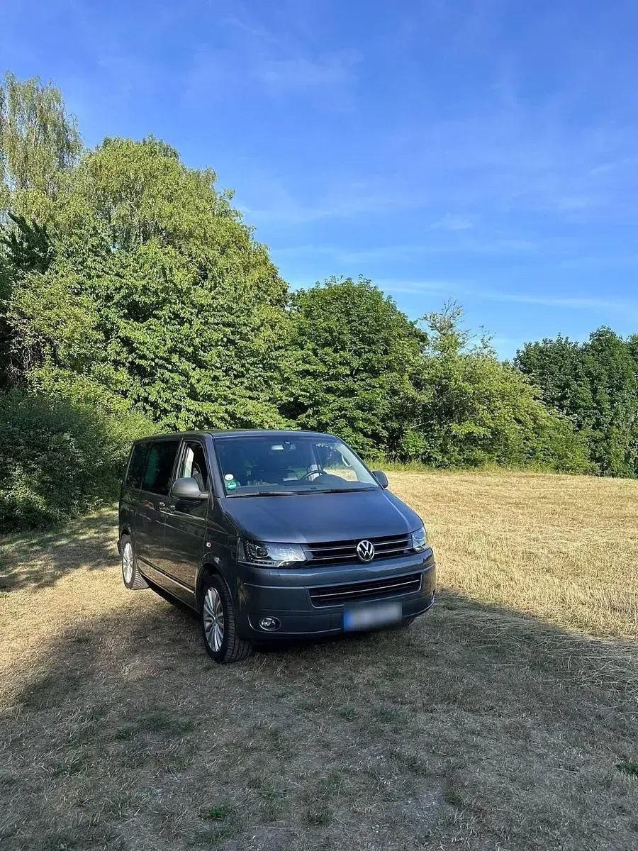 Gebraucht VW Multivan Highline 179 PS (131 kW) 2013 Silber Van / Kleinbus