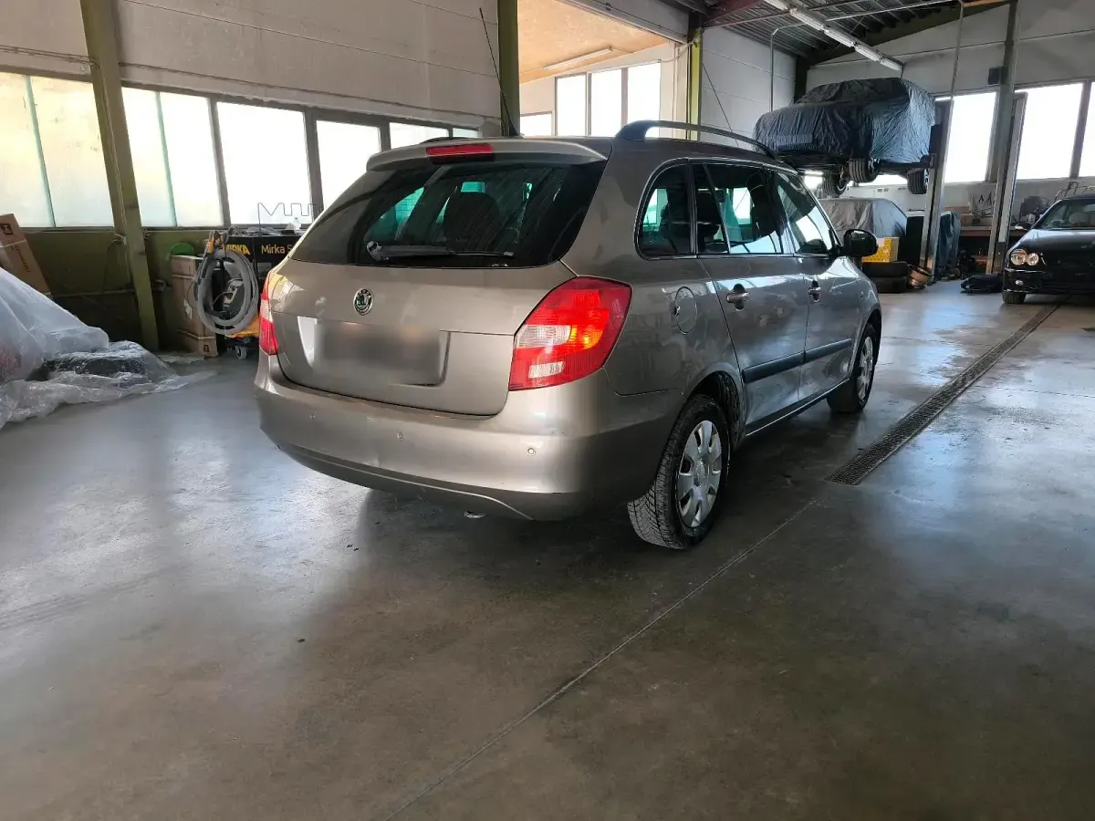 Usata Skoda Fabia 2009 Grigio Station wagon