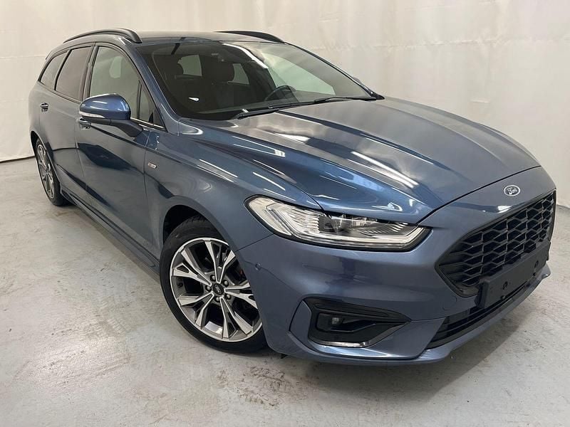 Blau Gebraucht 2022 Ford Mondeo ST-Line Kombi | 13.990 € (Guter Preis) - Bild 1/4