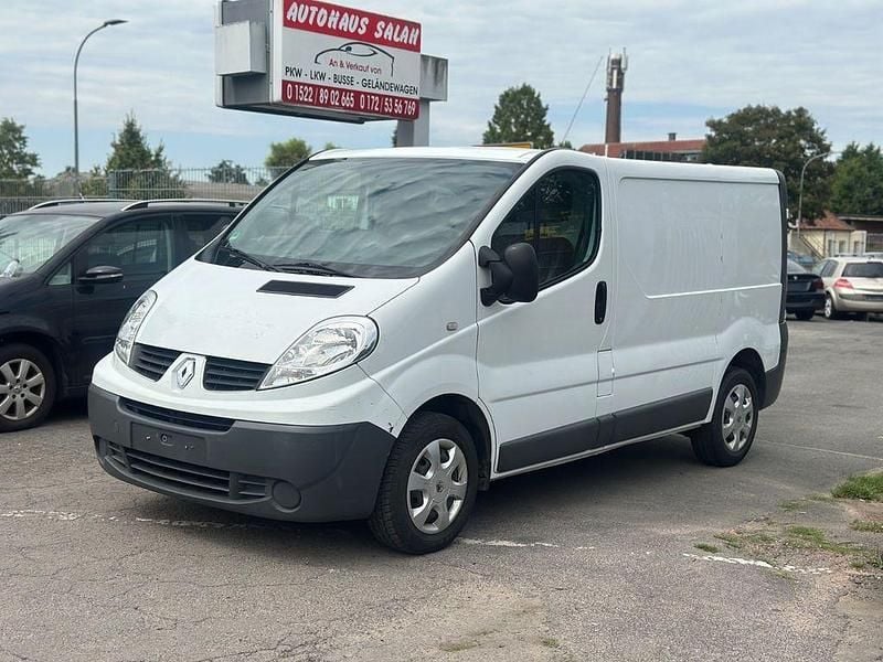Gebraucht Renault Trafic 90 PS (66 kW) 2012 Weiß Van / Kleinbus
