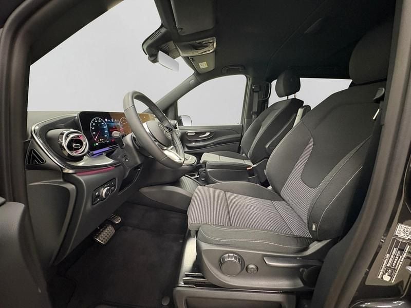 Gebraucht Mercedes V250 Style 140 PS (102 kW) 2024 Szary Van / Kleinbus