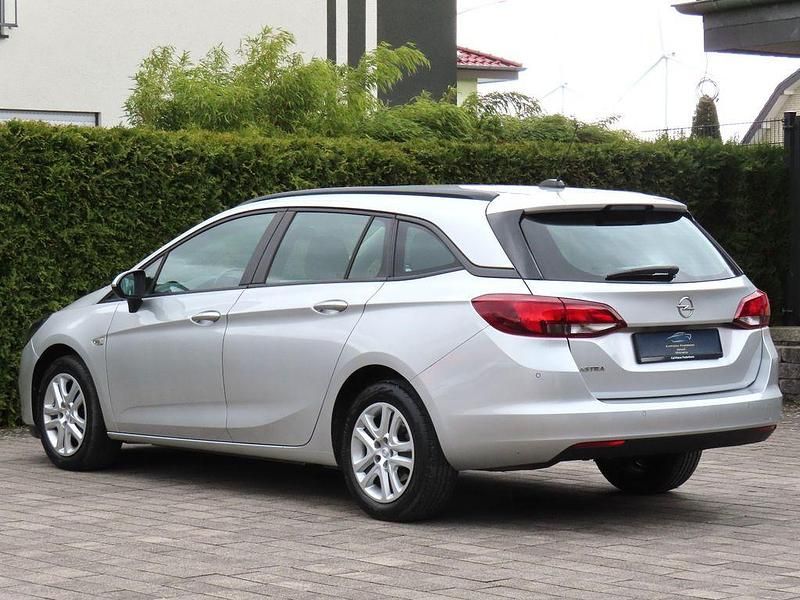 Gebraucht Opel Astra Edition 122 PS (89 kW) 2020 Silber Kombi