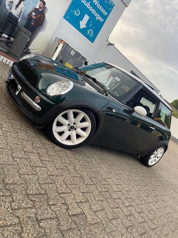Grün Gebraucht 2003 Mini Cooper Kleinwagen | 2.200 € - Bild 1/4