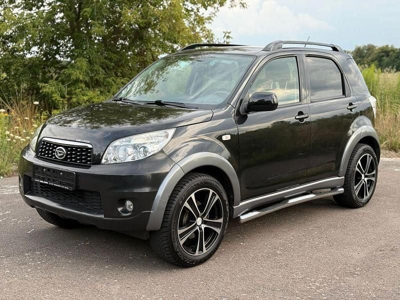 Schwarz Gebraucht 2010 Daihatsu Terios SUV | 6.900 € (Fairer Preis) - Bild 1/4