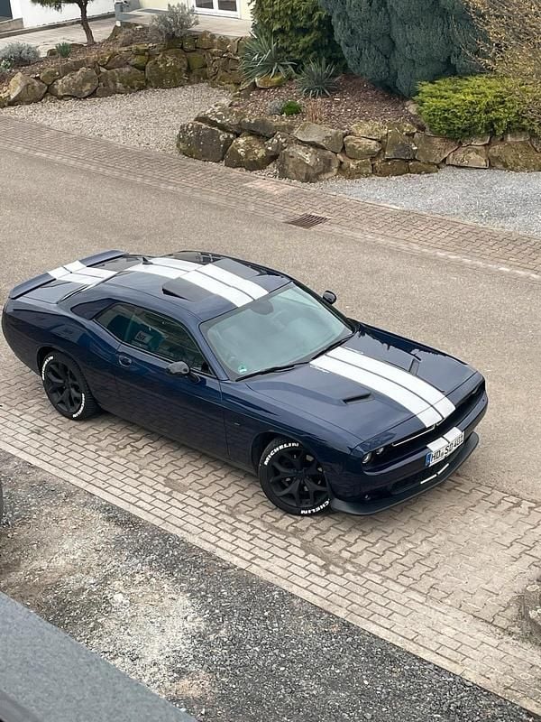 Blau Gebraucht 2015 Dodge Challenger SXT Coupé | 17.250 € (Fairer Preis) - Bild 1/4