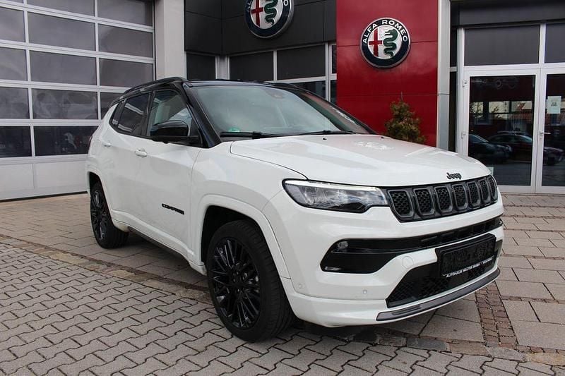 Gebraucht Jeep Compass 131 PS (96 kW) 2022 Alpine white (vr296) SUV