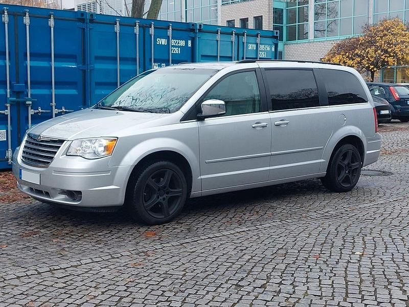 Silber Gebraucht 2008 Chrysler Grand Voyager Limited Van / Kleinbus | 4.750 € (Superpreis) - Bild 1/4