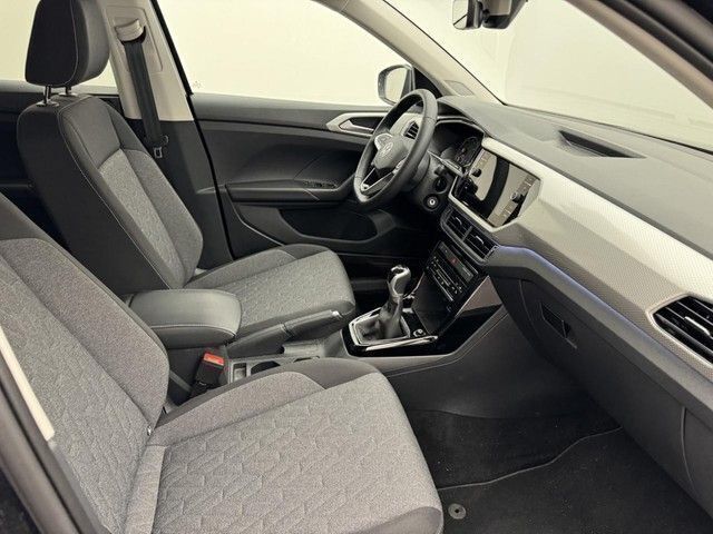 Gebraucht VW T-Cross Move 95 PS (69 kW) 2023 Deep black perleffekt, pearl effect SUV